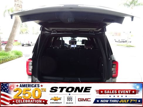 Used 2022 Ford Expedition Limited AWD/4WD image 32