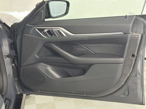 Used 2023 BMW i4 eDrive40 w/ M Sport Package image 32