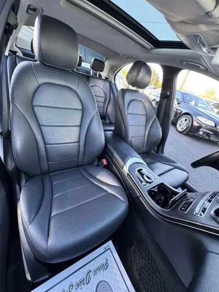 Used 2020 Mercedes-Benz C 300 Sedan image 23
