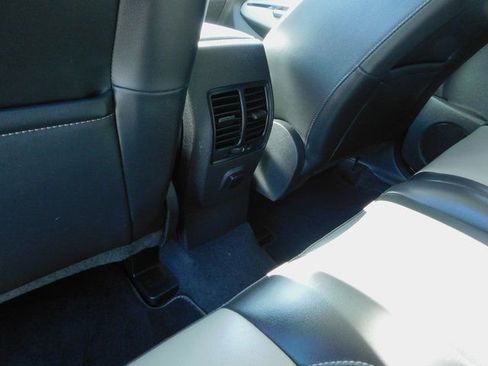 Used 2019 Ford Escape SEL image 20