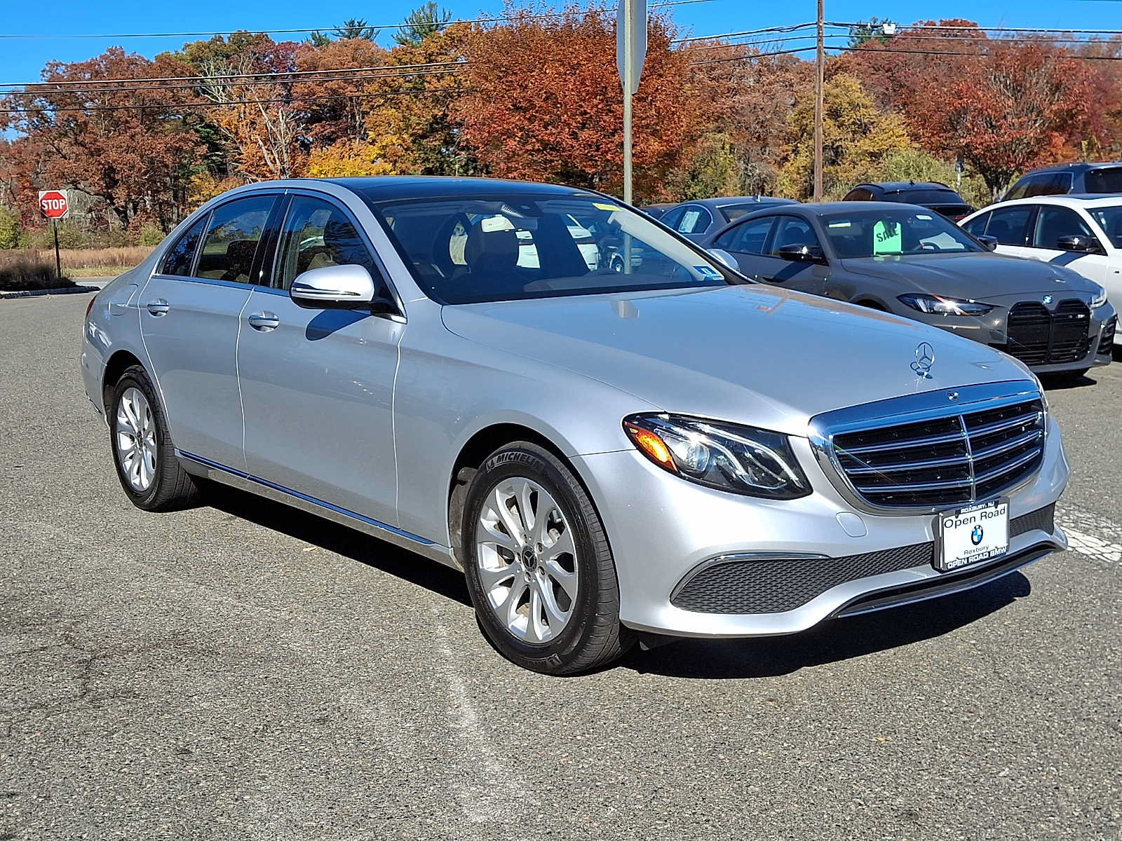 Used 2019 Mercedes-Benz E 300 4MATIC image 2