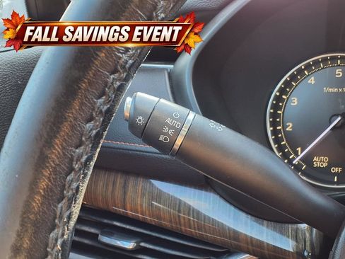 Used 2019 Cadillac XT4 Premium Luxury FWD image 18