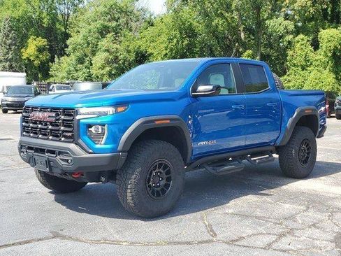 Used 2024 GMC Canyon AT4X w/ AT4X AEV Edition AWD/4WD image 2