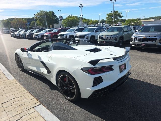 Used 2024 Chevrolet Corvette Stingray Premium Conv w/ Z51 Performance Package RWD image 4