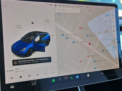 Used 2020 Tesla Model Y Long Range image 26