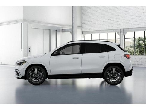 Certified 2024 Mercedes-Benz GLA 250 4MATIC image 45