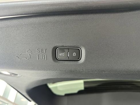 Certified 2025 Lincoln Navigator Black Label AWD/4WD image 46