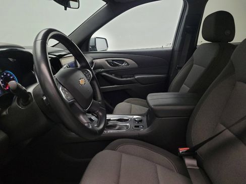 Used 2023 Chevrolet Traverse LT image 17
