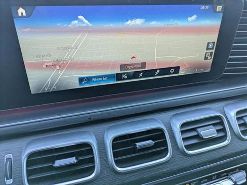 Used 2022 Mercedes-Benz GLS 450 4MATIC image 11