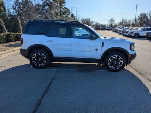 Certified 2024 Ford Bronco Sport Outer Banks w/ Tech Package image 3