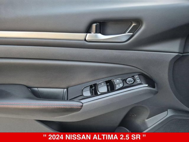 Certified 2024 Nissan Altima 2.5 SR FWD image 12