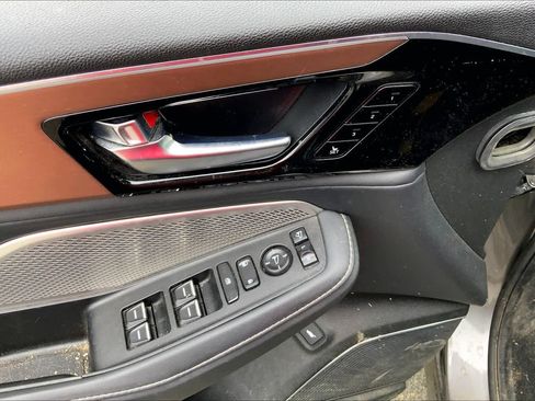 Used 2022 Acura MDX SH-AWD w/ Technology Package image 35