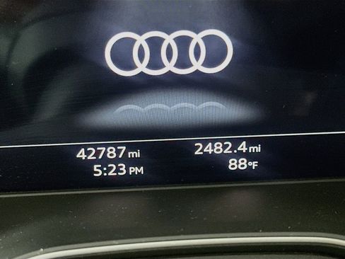 Used 2023 Audi Q5 2.0T Premium Plus w/ Premium Plus Package AWD/4WD image 18
