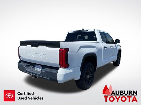 Used 2022 Toyota Tundra SR5 w/ SR5 Convenience Package AWD/4WD image 41