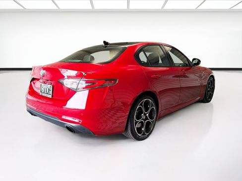 Used 2024 Alfa Romeo Giulia Ti RWD image 4
