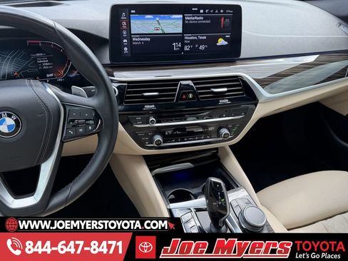 Used 2023 BMW 530i w/ Premium Package image 16