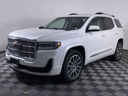 Certified 2023 GMC Acadia Denali w/ Denali Ultimate Package image 19