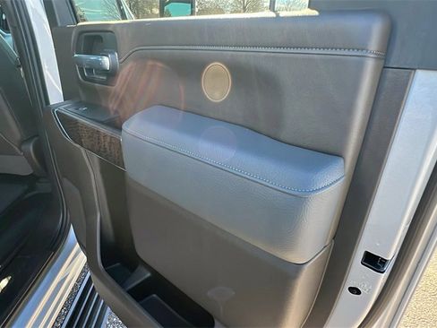 Used 2021 GMC Sierra 2500 Denali w/ Denali Ultimate Package image 19
