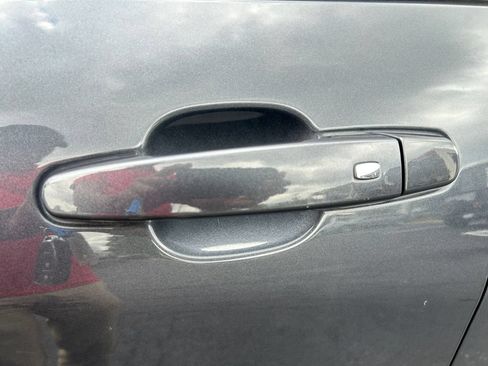Used 2022 Chevrolet Equinox LT FWD image 19