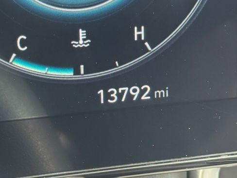 Used 2025 Hyundai Elantra SEL image 40