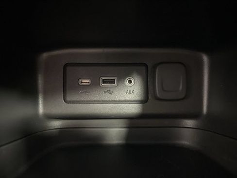 Used 2022 Chevrolet Equinox LT AWD/4WD image 18