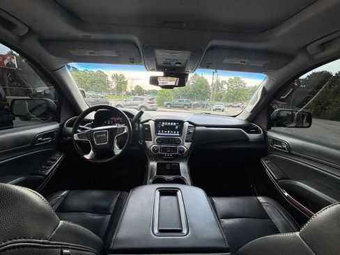 Used 2019 GMC Yukon SLT w/ Premium Edition AWD/4WD image 23