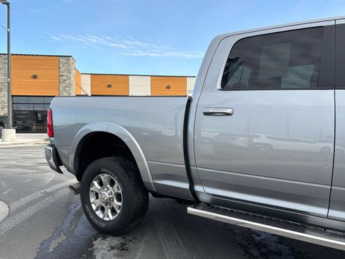 Used 2021 RAM 2500 Laramie AWD/4WD image 3