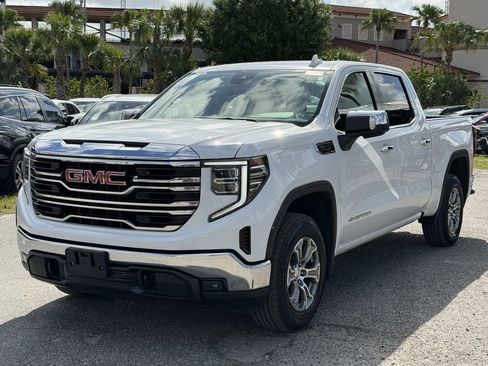 Certified 2025 GMC Sierra 1500 SLT AWD/4WD image 9