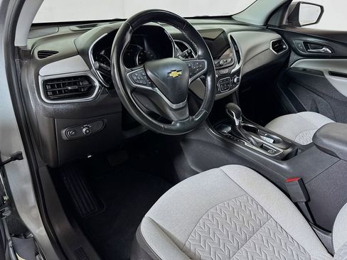 Used 2023 Chevrolet Equinox LT FWD image 7