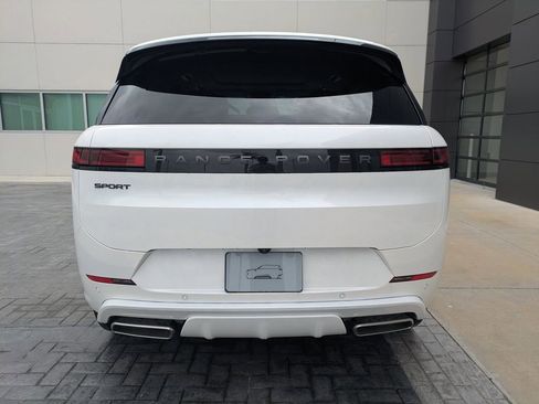 New 2026 Land Rover Range Rover Sport Dynamic SE image 6