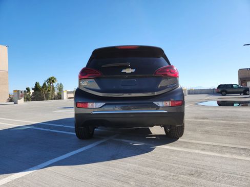 Used 2019 Chevrolet Bolt LT image 4