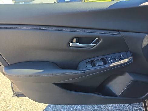 New 2025 Nissan Sentra SV image 14