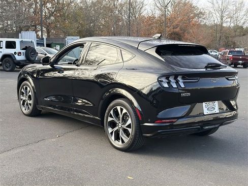 Used 2021 Ford Mustang Mach-E Premium image 11