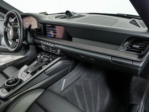 Certified 2026 Porsche 911 Carrera 4S AWD/4WD image 24