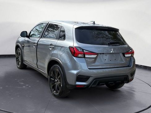 Used 2025 Mitsubishi Outlander Sport LE image 3