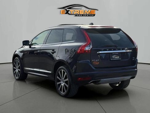 Used 2017 Volvo XC60 T6 Inscription w/ Climate Package image 4