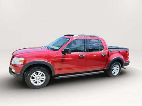 Used 2010 Ford Explorer Sport Trac XLT RWD image 5