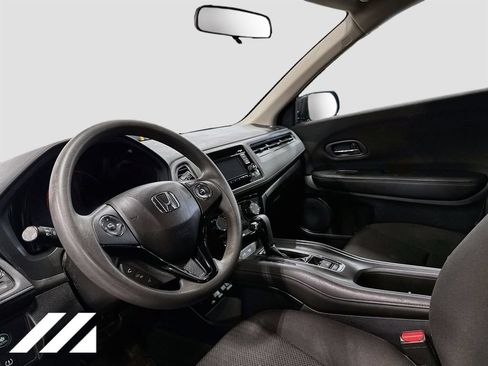 Used 2016 Honda HR-V LX image 9