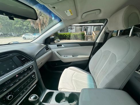 Used 2016 Hyundai Sonata SE FWD image 19