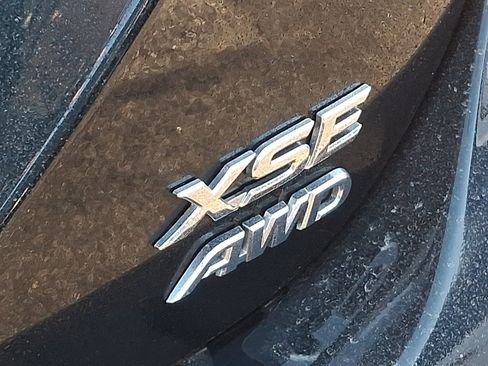 Used 2020 Toyota Camry XSE image 33