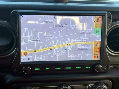 Certified 2021 Jeep Gladiator Willys image 29