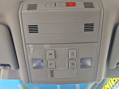 Used 2020 Volkswagen Jetta S image 30