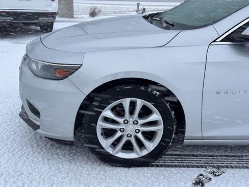 Used 2017 Chevrolet Malibu LT image 7