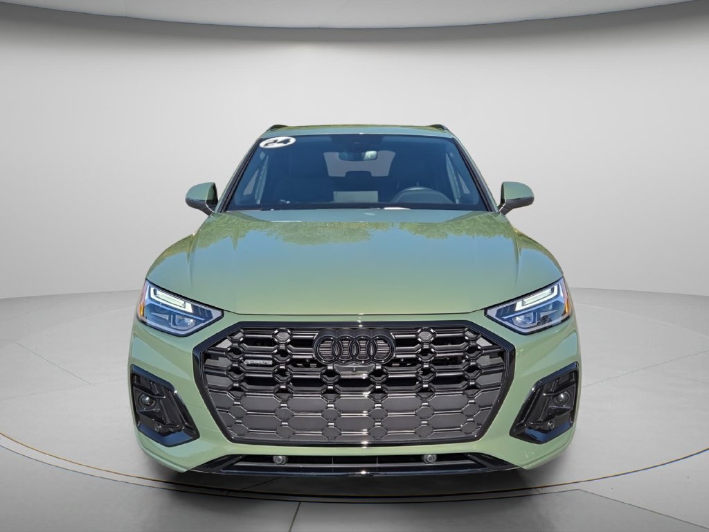 Used 2024 Audi Q5 2.0T Premium Plus w/ Premium Plus Package AWD/4WD image 4