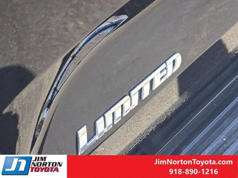 Used 2023 Toyota Sequoia Limited w/ Tow Technology Package AWD/4WD image 13