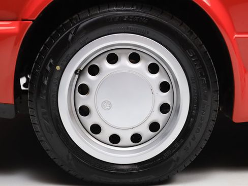 Used 1990 Volkswagen Cabriolet FWD image 5