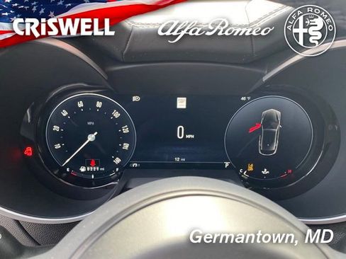 New 2025 Alfa Romeo Stelvio Sprint AWD/4WD image 26