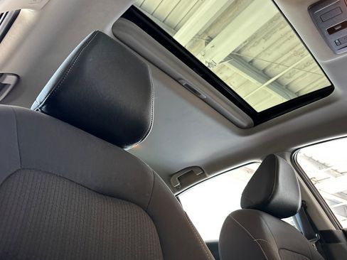Certified 2023 Nissan Altima 2.5 SV w/ SV Premium Package FWD image 16