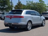Used 2019 Lincoln MKT AWD image 3