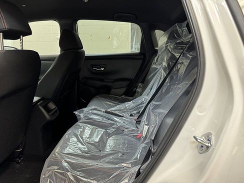 Used 2025 Honda HR-V Sport image 15